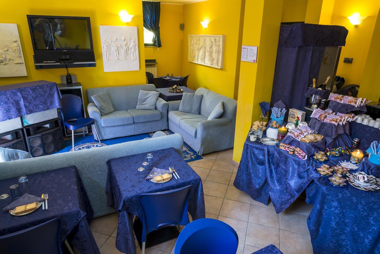 Front Hotel Motel Residence S מראה חיצוני תמונה